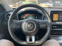 MG EHS PHEV Luxury