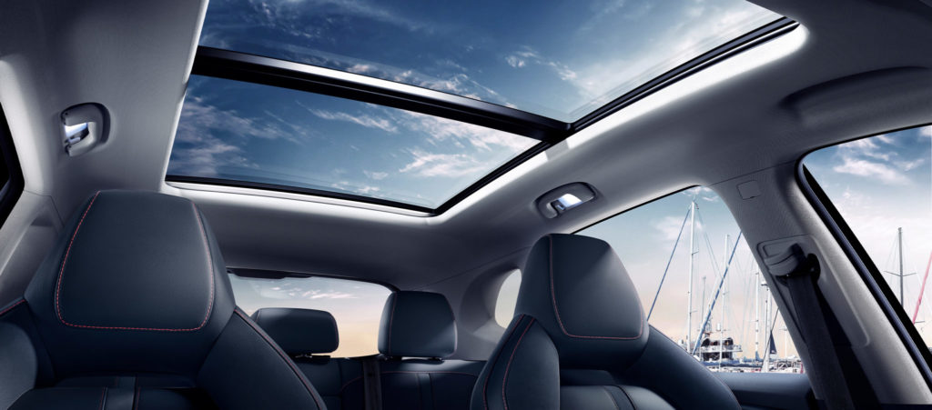 mg_ehs_phev_gallery_slider_fullbleed_sunroof